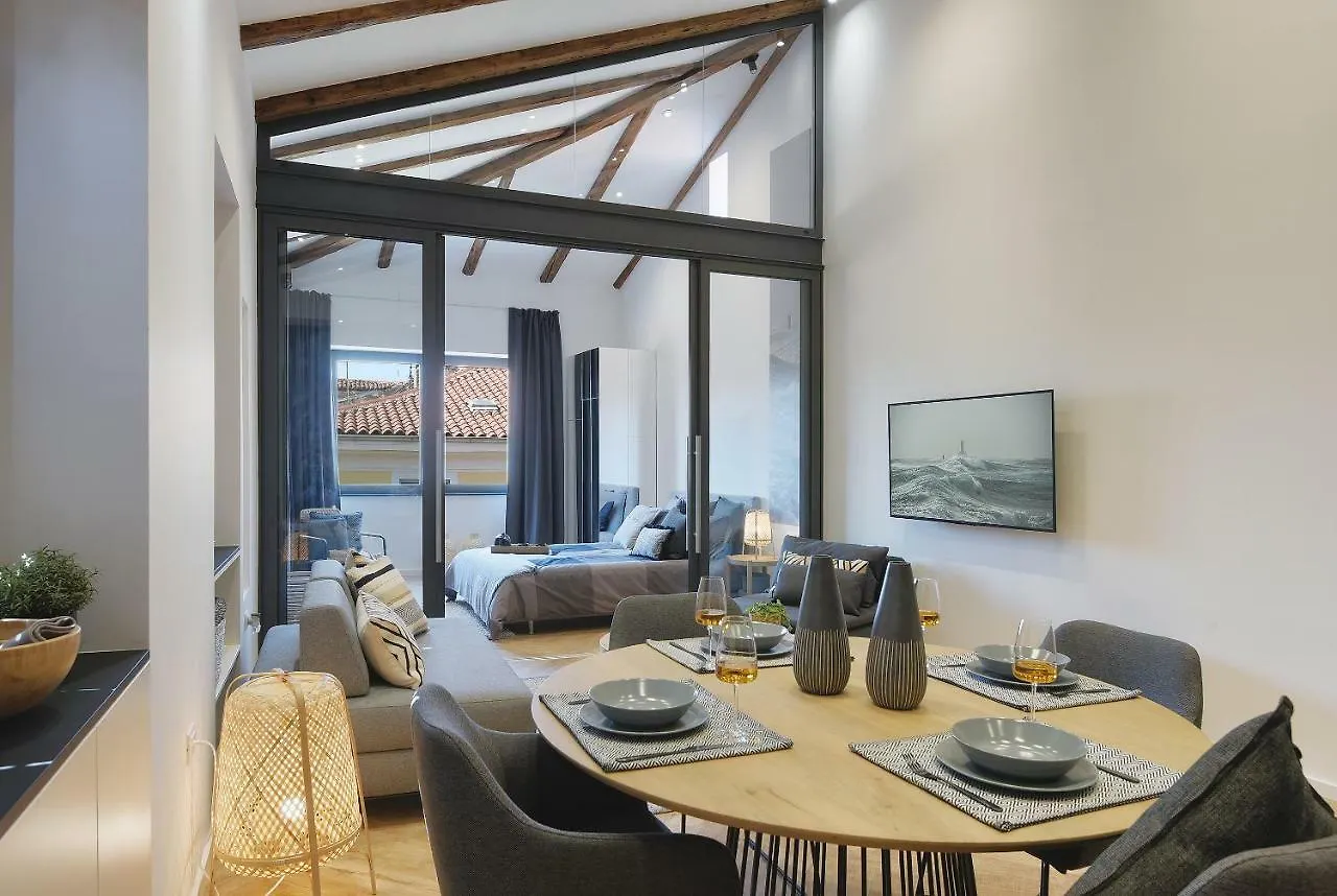Luxury Apartment Jana With Private Parking プーラ